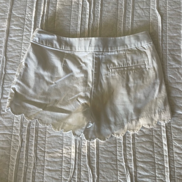 Crewcuts scallop hem shorts - Picture 2 of 3